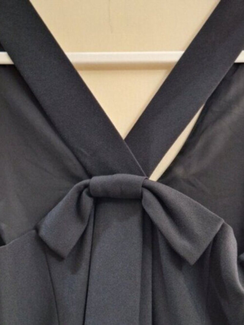 Banana Republic  Womens Black V neck Sheath Dress Sz 6 Classiccore Cocktail - Picture 8 of 9